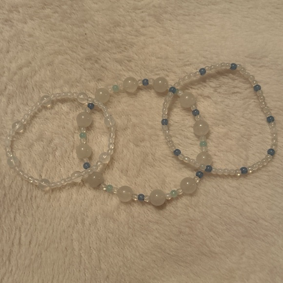 Bracelet (2), and anklet set 🩵🤍 - Picture 3 of 3